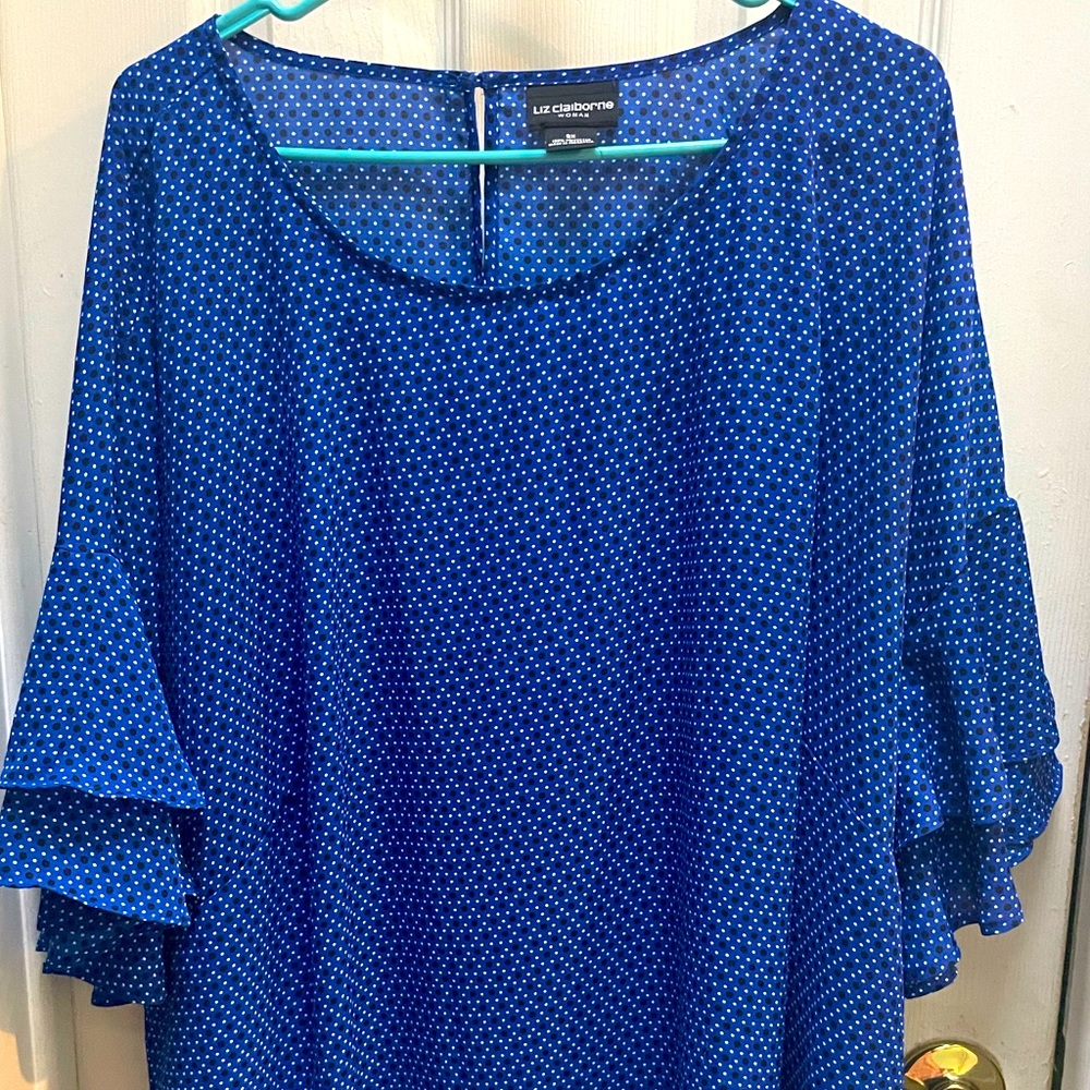 Liz Claiborne blue/dots blouse. Flair sleeves, size 5,